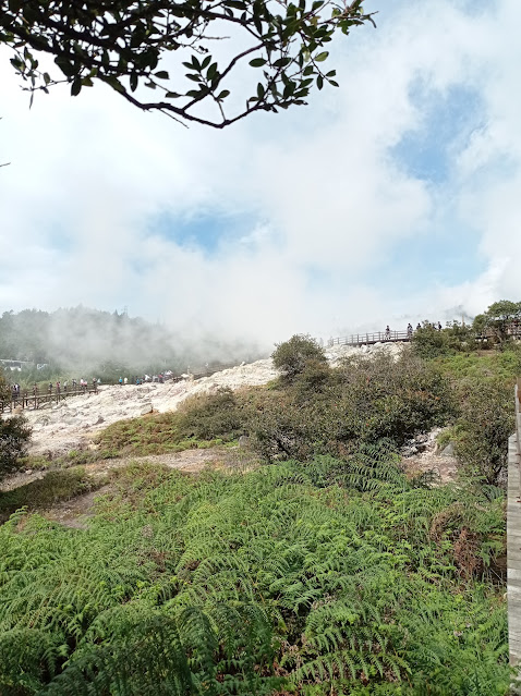 Kawasan Wisata Dieng Kawah Sikidang